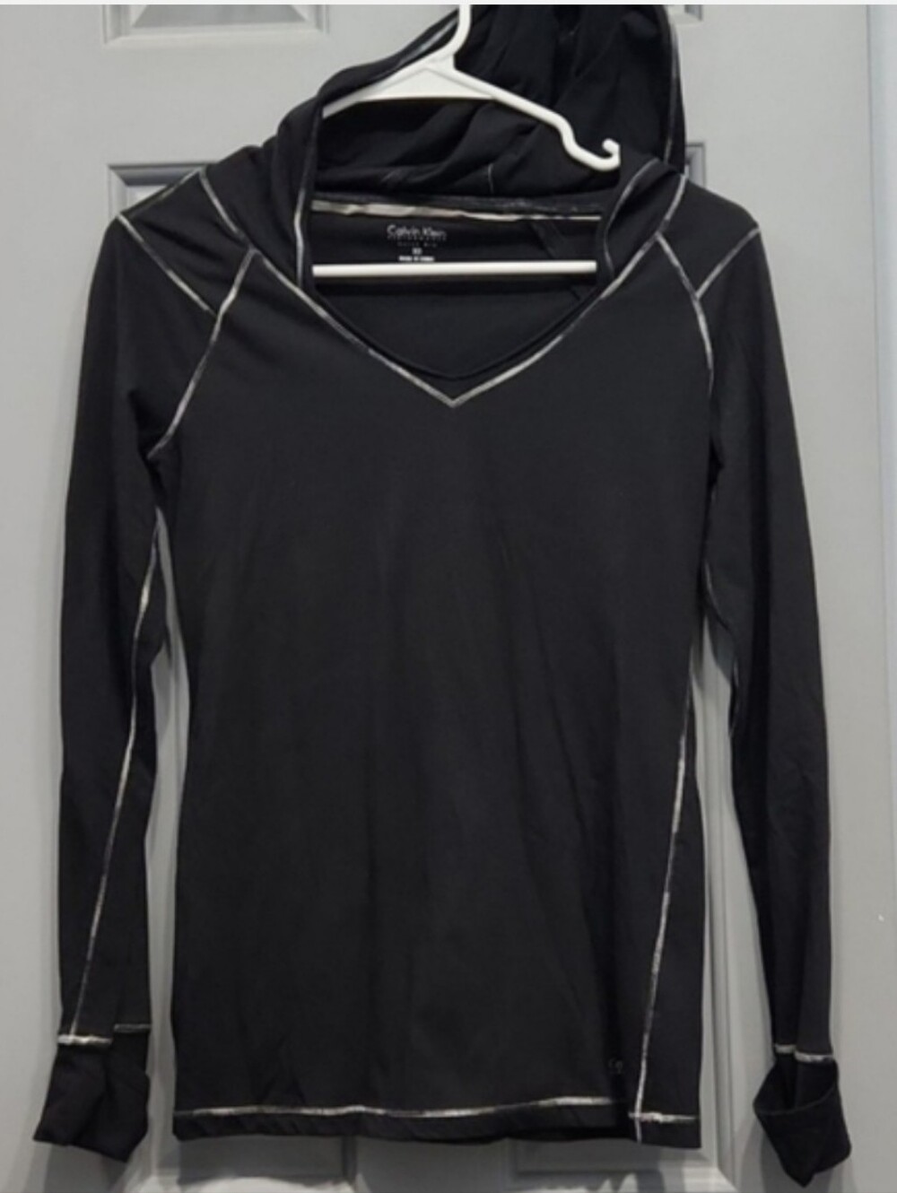 NWOT Calvin Klein Performance Quick Dry Black Hoodie Tee XS